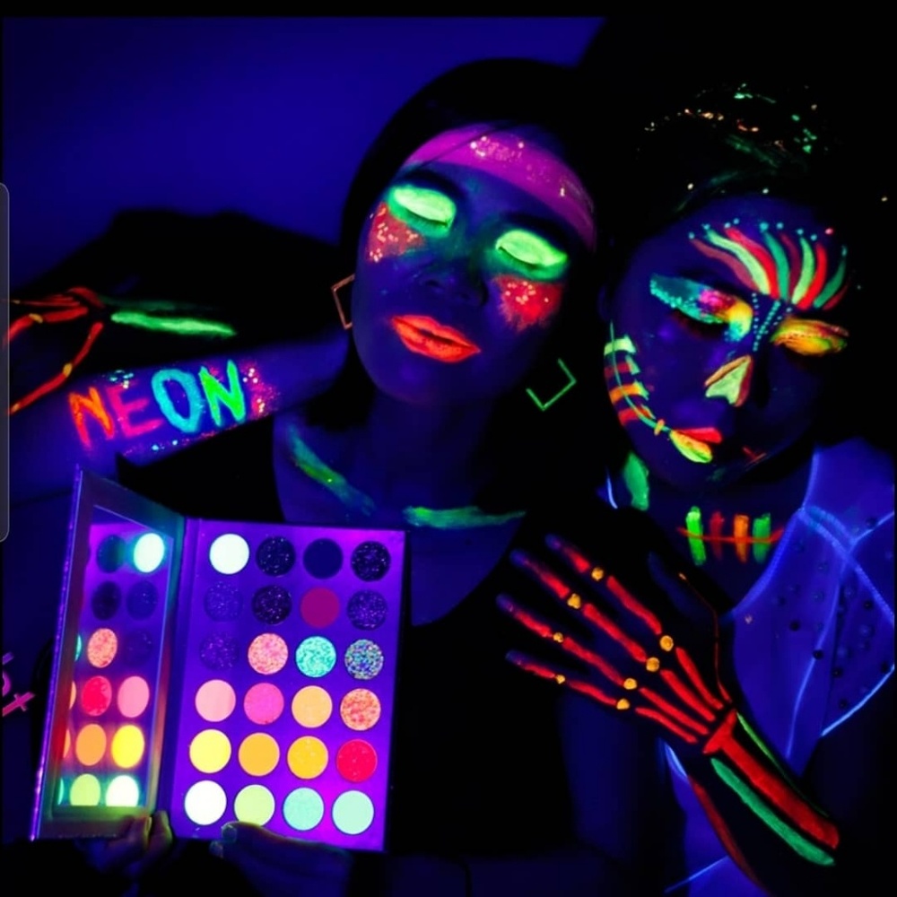DBAA glow in the dark eyeshadow palettes